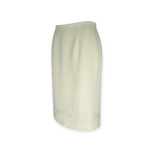 Valentino 𑁍 Chic Rose Lace Appliqué Ribbed Wool Pencil Skirt 𑁍 Cream 𑁍 4